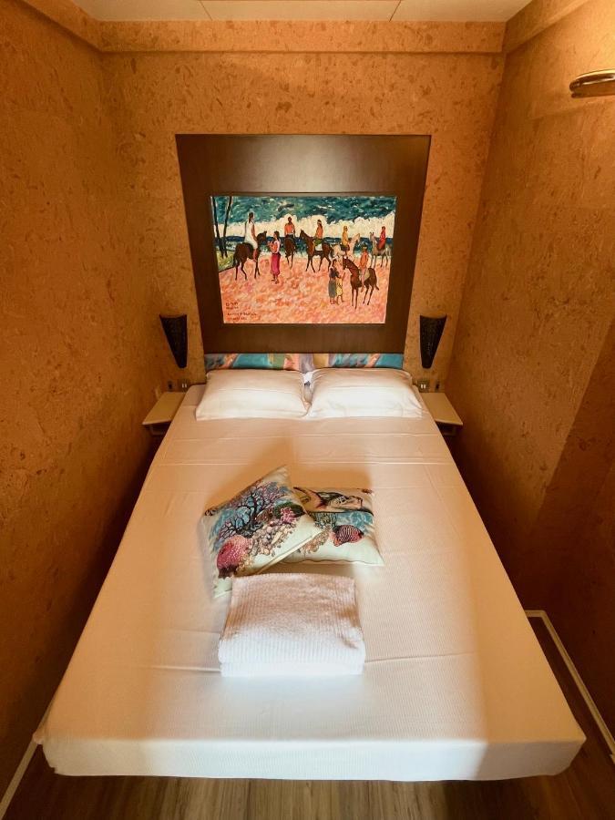 Casa Vacanze Il Veliero Lejlighed Bordighera Eksteriør billede