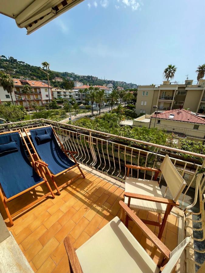 Casa Vacanze Il Veliero Lejlighed Bordighera Eksteriør billede